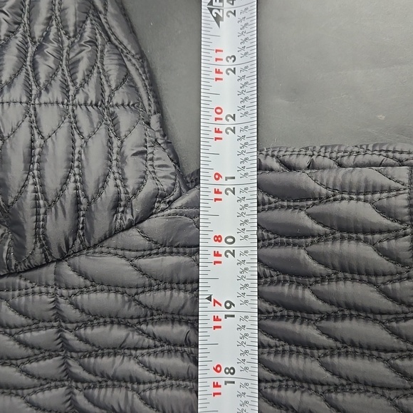 NEW Sixth June Paris Textured Puffer Jacket Hoodie in black Medium - Picture 8 of 15